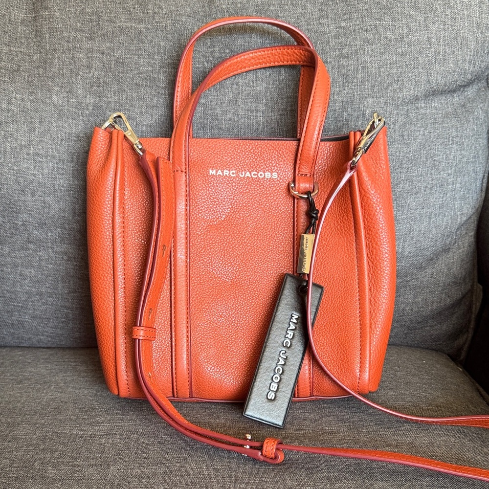 Marc Jacobs Tag Brick 21 Tote - Picture 2 of 5